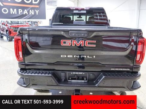 Used 2022 GMC Sierra 2500 Denali w/ Denali Black Diamond Edition image 23