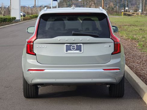 New 2026 Volvo XC90 B6 Ultra w/ Protection Package AWD/4WD image 4