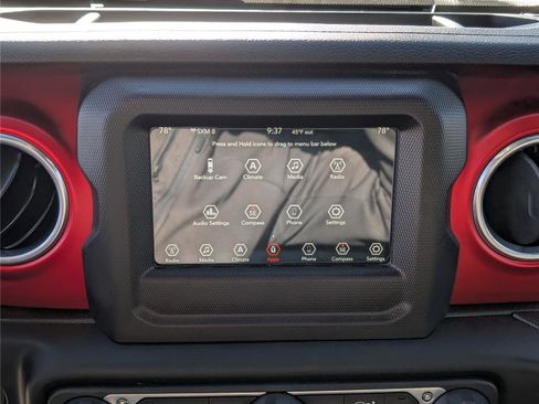 Used 2018 Jeep Wrangler Unlimited Rubicon image 27