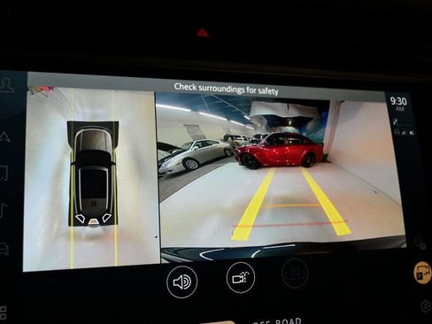 Used 2023 Land Rover Range Rover SE image 64