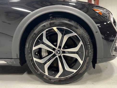 Used 2025 Mercedes-Benz E 450 4MATIC All-Terrain Wagon image 16