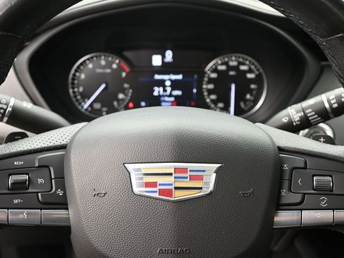 Used 2020 Cadillac XT4 Sport w/ Driver Awareness Package image 9