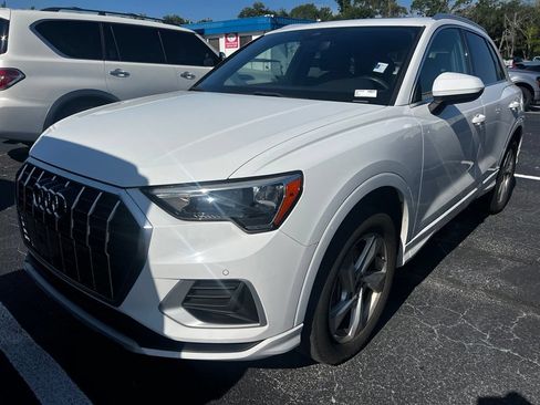 Used 2022 Audi Q3 2.0T Premium AWD/4WD image 2