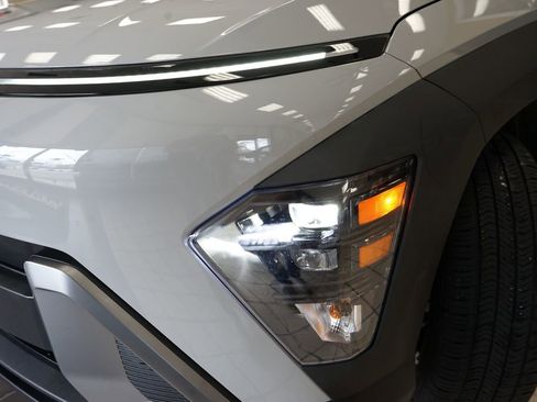 Used 2024 Hyundai Kona SEL image 20