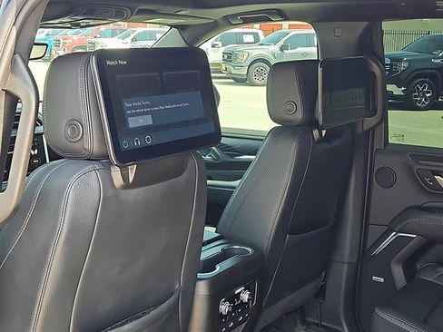 Used 2023 GMC Yukon Denali w/ Advanced Technology Package RWD image 10