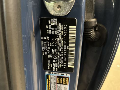 Used 2023 Kia Telluride EX X-Line image 38