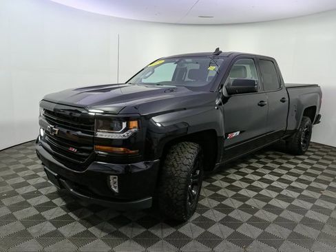 Used 2019 Chevrolet Silverado 1500 LT w/ All Star Edition image 5