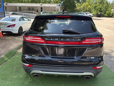 Used 2016 Lincoln MKC Reserve w/ Lincoln MKC Climate Package AWD/4WD image 6