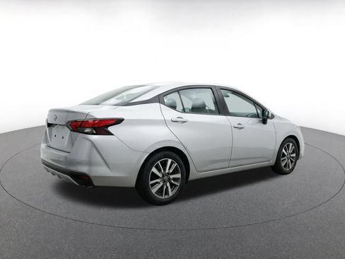 Used 2025 Nissan Versa SV FWD image 8