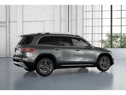 New 2026 Mercedes-Benz GLB 250 image 18