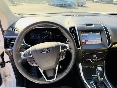 Used 2016 Ford Edge Sport image 10