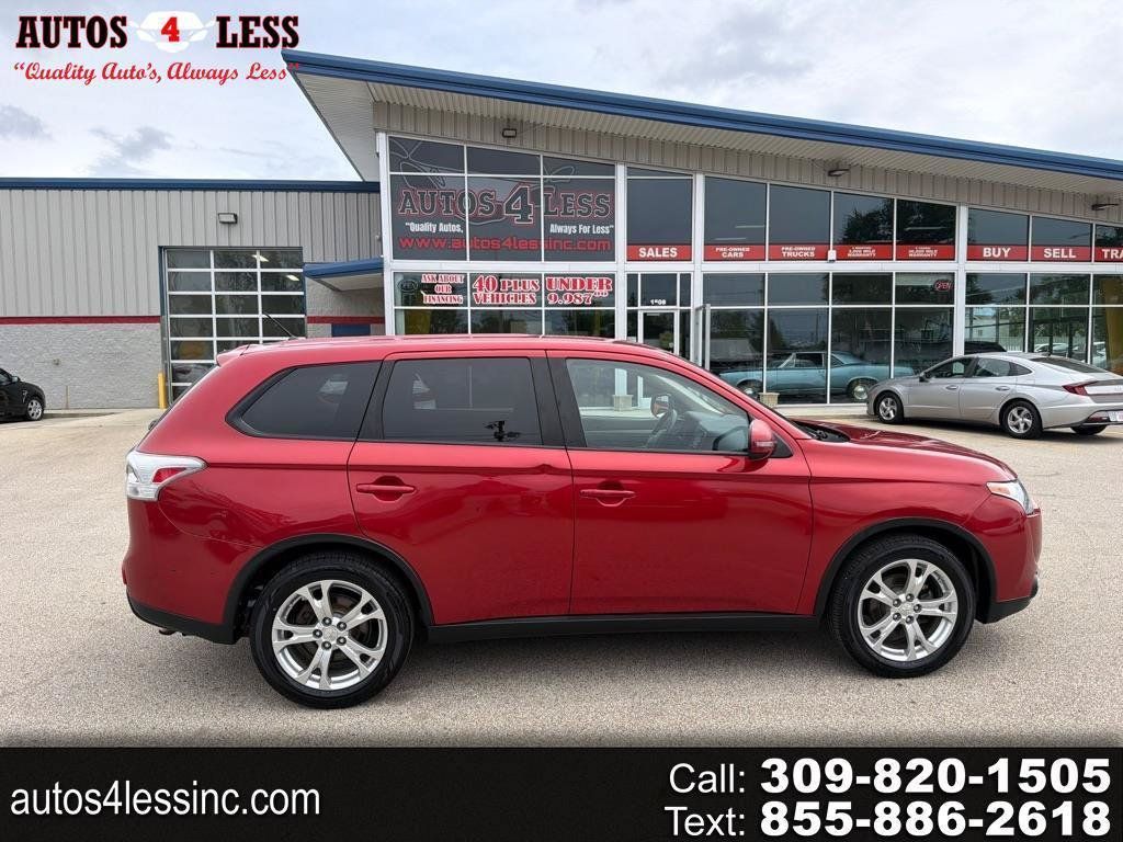 Used 2015 Mitsubishi Outlander SE FWD image 1