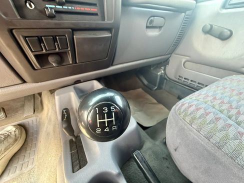 Used 1998 Jeep Wrangler SE AWD/4WD image 12