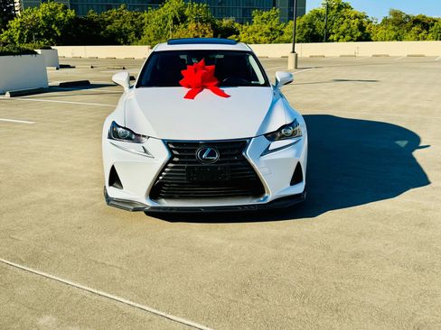 Used 2020 Lexus IS 300 w/ Premium Package image 4