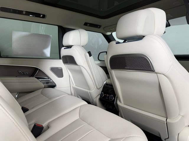 New 2026 Land Rover Range Rover Long Wheelbase Autobiography AWD/4WD image 28
