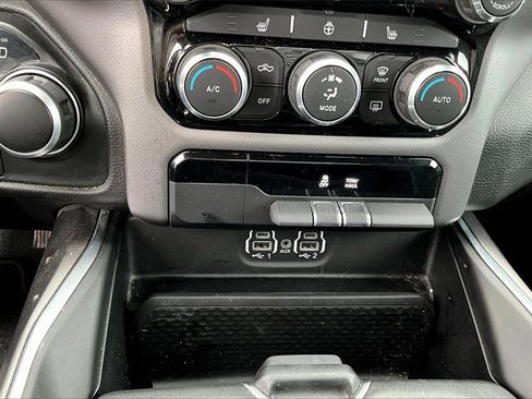 Used 2024 RAM 1500 Big Horn image 30