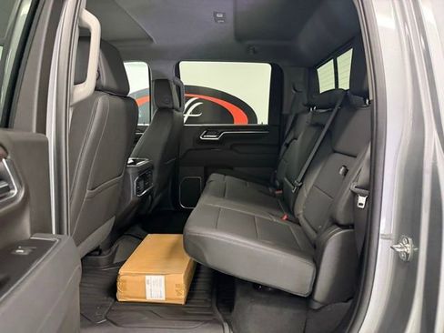 New 2026 GMC Sierra 2500 SLT w/ SLT Premium Package AWD/4WD image 15