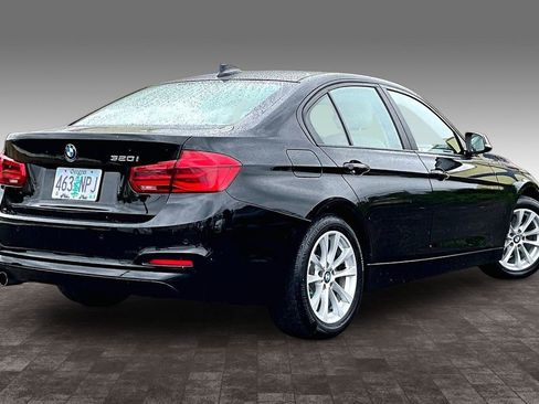 Used 2016 BMW 320i Sedan RWD image 14