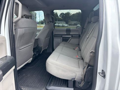 Used 2019 Ford F250 XLT w/ Snow Plow Prep Package AWD/4WD image 12