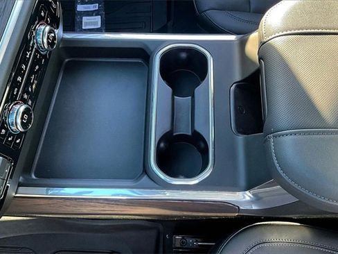 New 2026 GMC Sierra 2500 SLT w/ SLT Convenience Package image 8