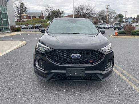 Used 2022 Ford Edge ST w/ Equipment Group 401A image 9