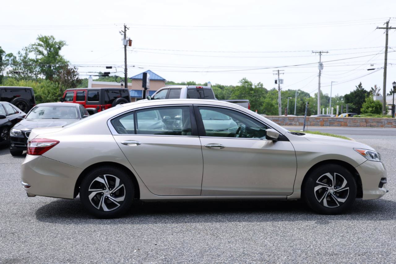 Used 2017 Honda Accord LX image 3