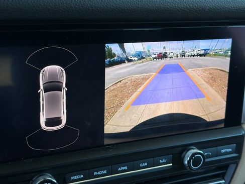 Used 2019 Porsche Macan AWD/4WD image 21