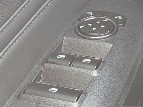 Used 2024 Ford Mustang Premium image 31