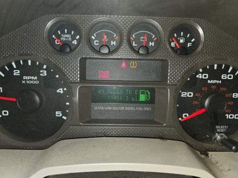 Used 2010 Ford F350 XLT image 11