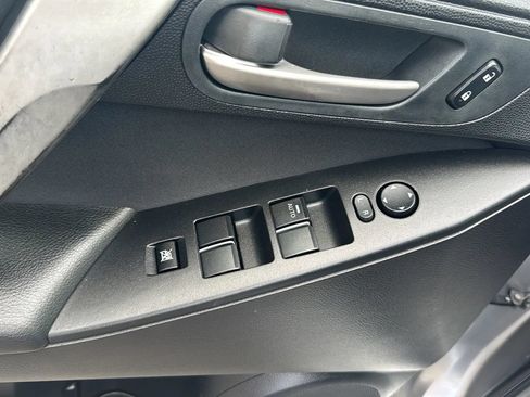 Used 2010 MAZDA MAZDA3 s Sport FWD image 10