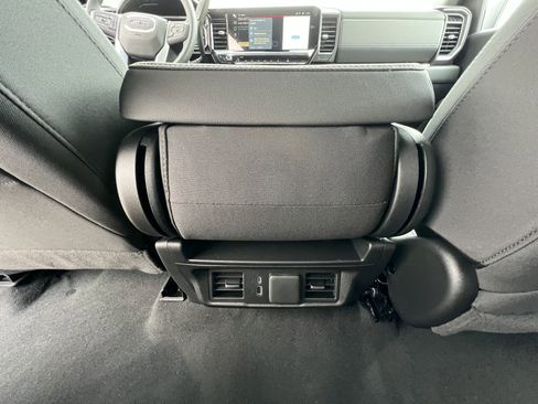 New 2026 GMC Sierra 1500 SLE w/ Preferred Package image 37