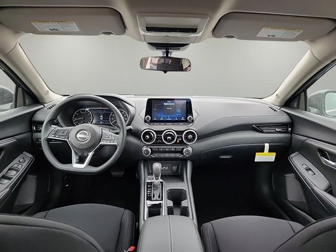 New 2025 Nissan Sentra SV image 5