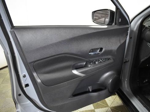 Certified 2023 Nissan Kicks SV image 7