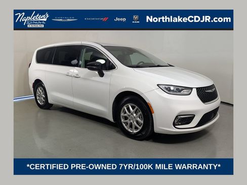 Used 2024 Chrysler Pacifica Touring-L FWD image 1