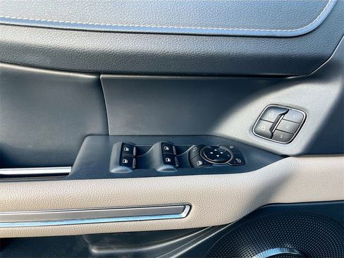 Used 2024 Ford Expedition Max Limited image 18