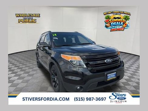 Used 2014 Ford Explorer XLT w/ Equipment Group 202A AWD/4WD image 1