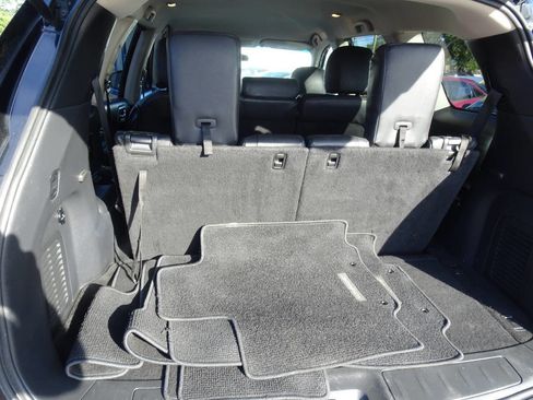 Used 2015 Nissan Pathfinder S image 18