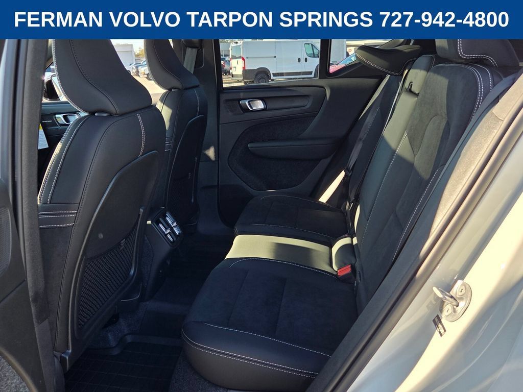 New 2026 Volvo XC40 B5 Ultra w/ Protection Package Premier AWD/4WD image 14
