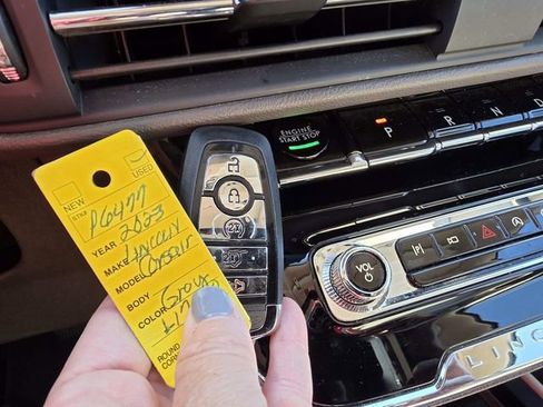 Certified 2023 Lincoln Corsair FWD image 15