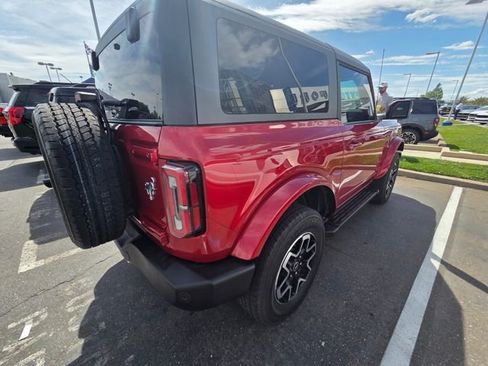 Used 2021 Ford Bronco Outer Banks image 3