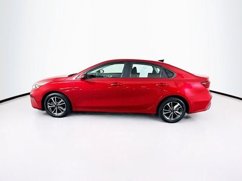 Certified 2023 Kia Forte LXS w/ LXS Technology Package FWD image 8
