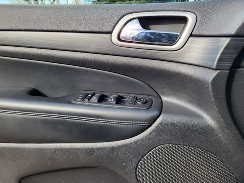 Used 2021 Jeep Grand Cherokee Laredo X image 6