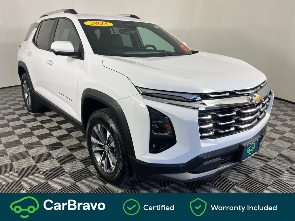 Used 2025 Chevrolet Equinox LT w/ Convenience Package II FWD image 2