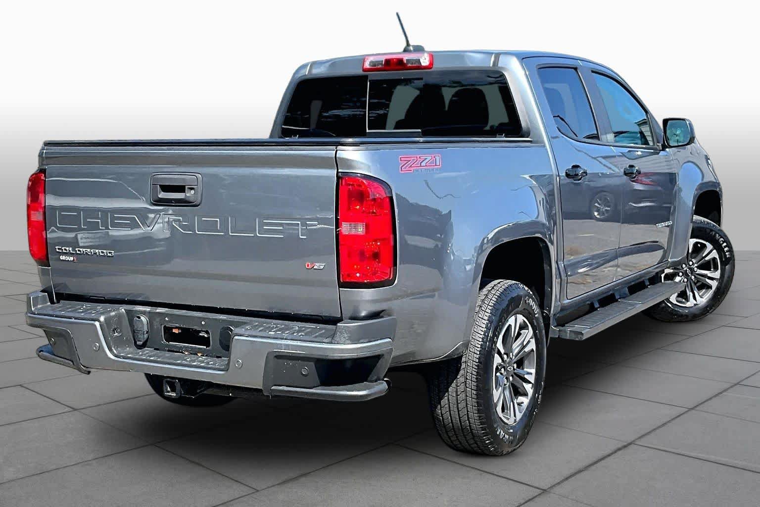 Used 2022 Chevrolet Colorado Z71 w/ Safety Package AWD/4WD image 13