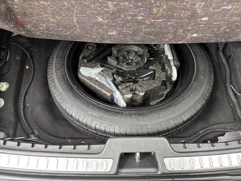 Used 2016 Volvo XC90 T6 Momentum image 54