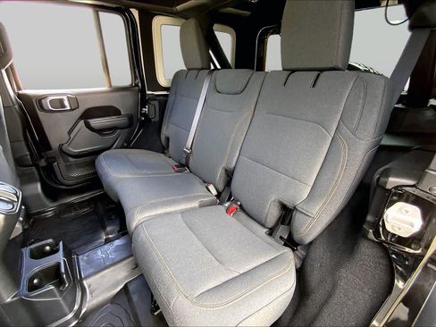 Used 2024 Jeep Wrangler Unlimited Sport AWD/4WD image 20
