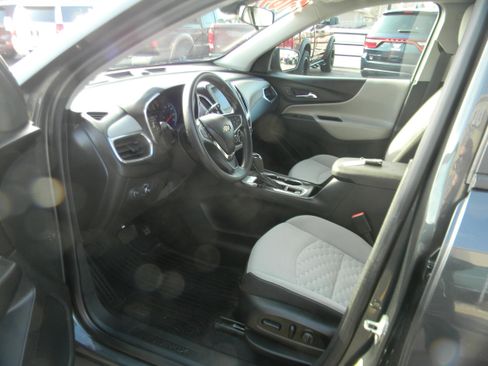 Used 2020 Chevrolet Equinox LS w/ LS Convenience Package FWD image 5