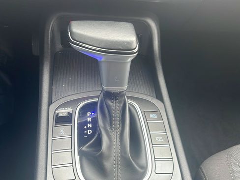 Certified 2025 Hyundai Kona SEL AWD/4WD image 38