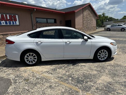 Used 2018 Ford Fusion S FWD image 8