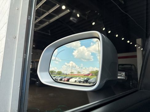 Used 2019 Volvo XC90 T5 R-Design image 26